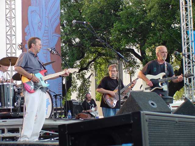 Clapton playing with JJ Cale.