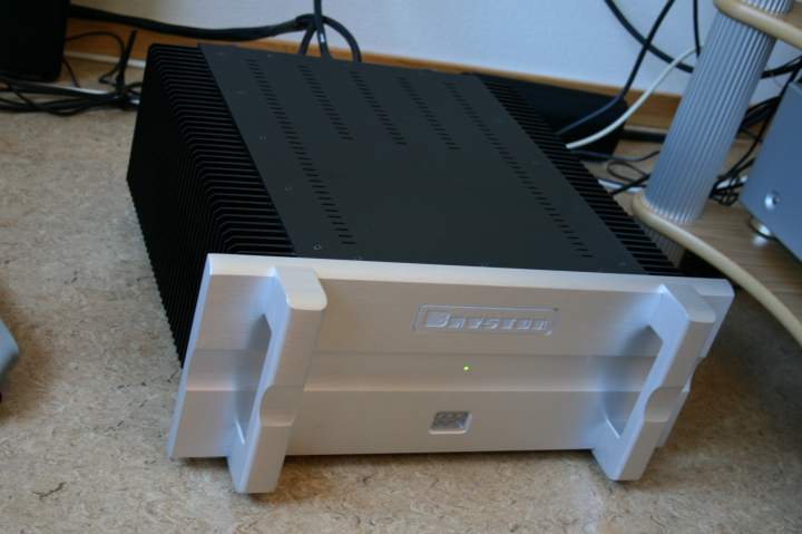 Bryston 28B SST picture3