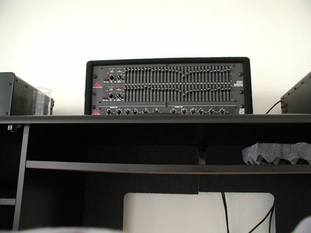 dbx 2231 and 234
dbx processing i love this stuff top-end 20 series eq and a x-over that doesn't seem to add or take anything from the music