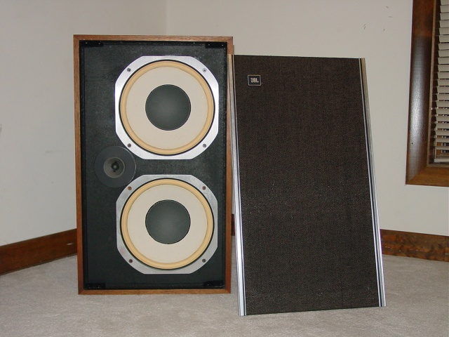 jbl l77 - up close - no grille - 30 yrs old!