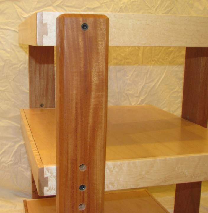 HHG Stands Sundancer- Dovetail joinery, Bird's Eye Maple/Quartersawn Mahogany Side close