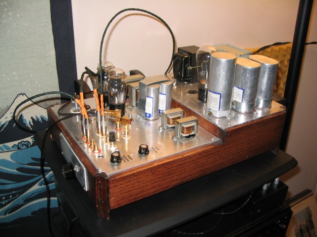 Another one of Willie's creations--the 26/12AX7 preamp with phono stage--how bout them trannies?