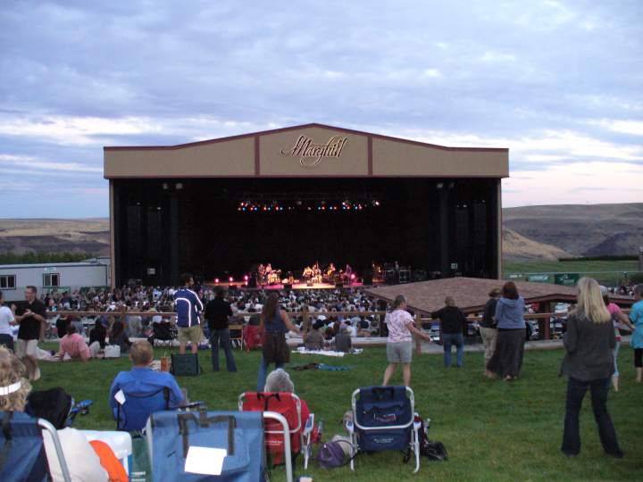 Natalie Merchant--Maryhill Winery 8-7-10 