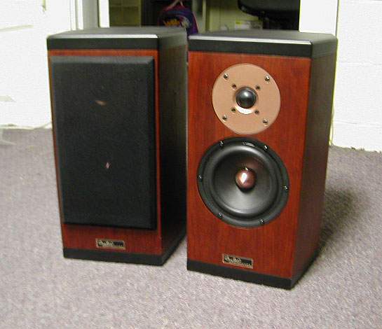 speakers 246