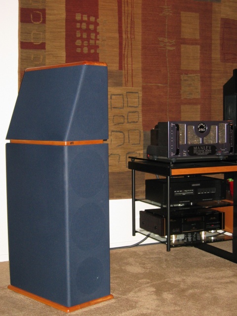 funny looking speakers that freaking rock!