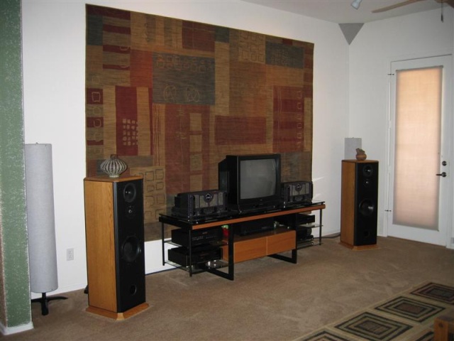 8'x11' rugs for acoustics & aesthetics