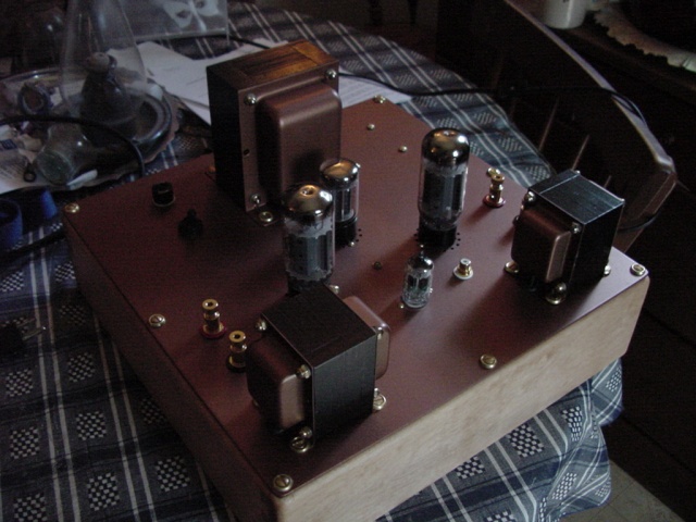 Closeup of G s EL-34 amp