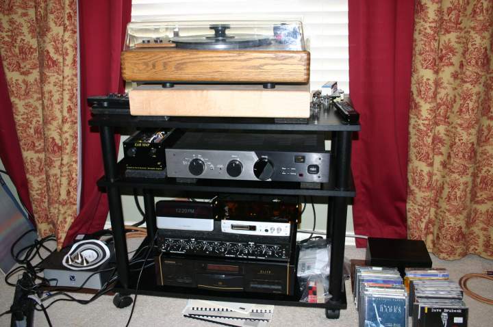 SOTA Sapphire III/Sumiko arm/Benz ACE Micro LO cart/AQ phono cable.
EAR 834P phono preamp - fully modded by Mitch Singerman. VTL TL 5.5 preamp. SB 3 w/ Ultimate Mk 2 PS. MHDT Havana (PC/Foobar 2000) and Lucid DA9624 (PD-65) DACs. Marchand Electronics XM9 3-way crossover used in two-way (crossover point is 150 Hz). Pioneer Elite PD-65 used as a transport.