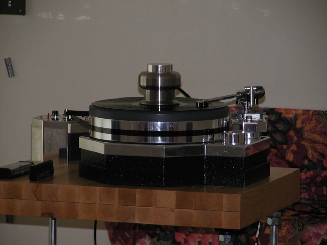 Redpoint Turntable looked like something out of a early 80's sci-fi flick. Very impressive looking and built like a tank.