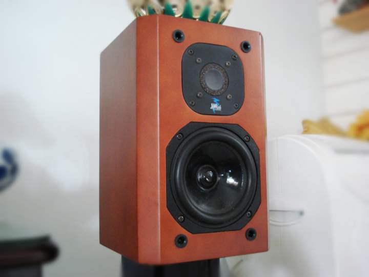 right speaker by JM Lab