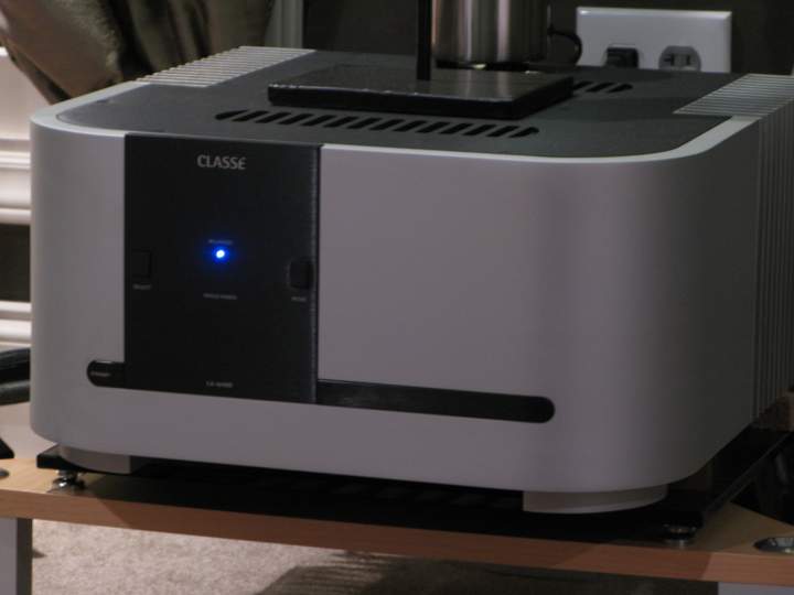 I love the CA-M400 monaural 400W power amplifier. Truly amazing stuff!
See more at http: /www.facebook.com/VTube Audio.