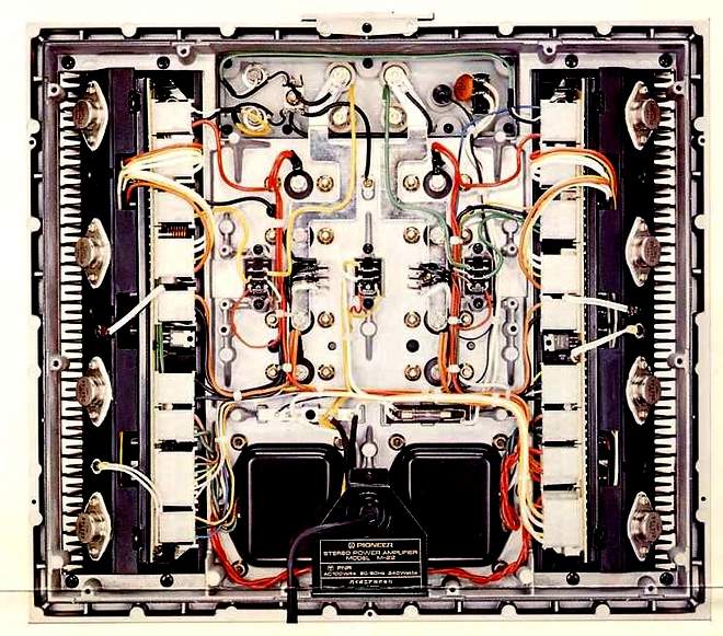Pioneer M-22 2