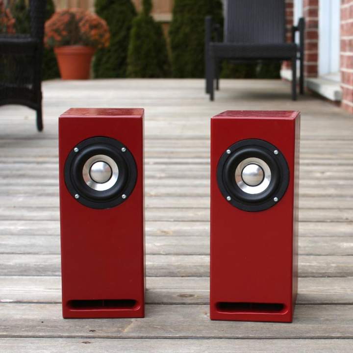 MARTELLO speakers, 2 litre, internal dimensions are Golden Ratio. Uses Fountek FR88EX drivers, birch plywood construction lined with felt and painted finish. Slot port with flared internal shape.