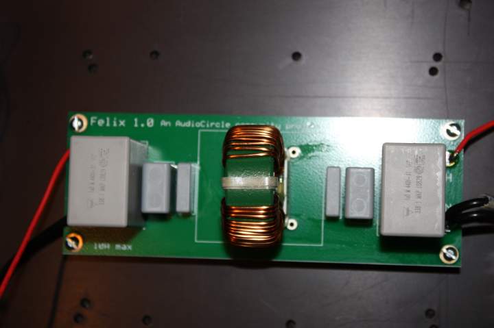 Felix IEC power filter. Uses Vishay X2 rated capacitors and J.W. Miller choke rated to 9A.
