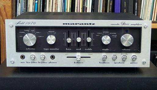 Marantz 1070-front-700