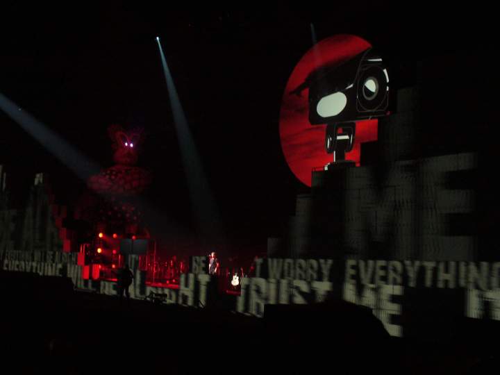 Roger Water The Wall 12-11-10 