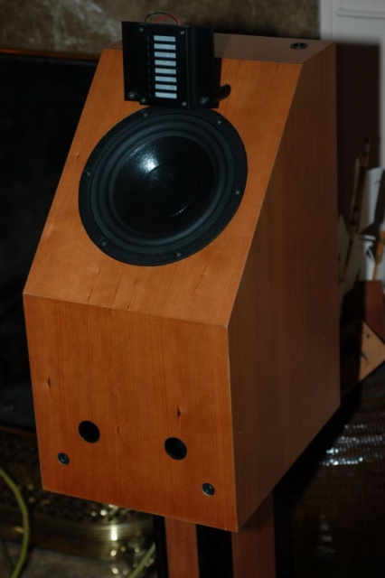 Sequerra MET-20 speakers