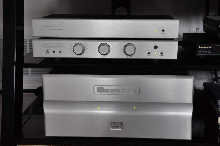 The BYSTON 14B-SST2 and BP26 with the MPS-2 Power supply