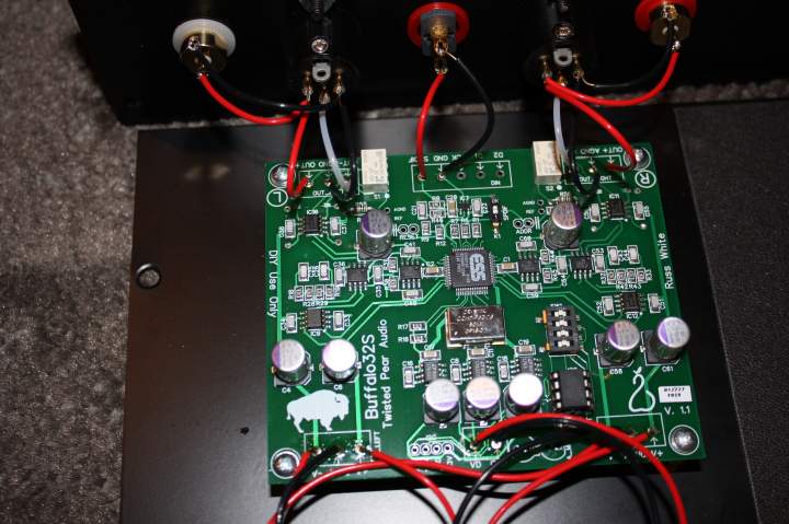 Buffalo 32S board with Shinkoh Tantalum resistors on the underside ~ 2V rms output.