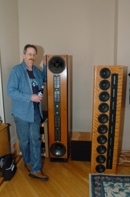 Lonewolfny 42 next to the VMPS