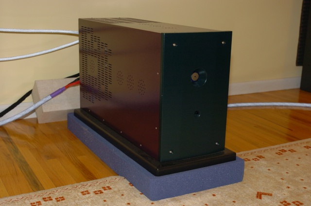 Blue Circle BC206 hybrid stereo amp