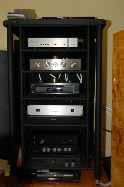 Phil's main system - Dodson DA-218, Blue Circle BC3 Galatea mkII, Empirical Audio Sony S7700, Audience adept Response