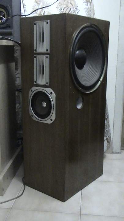 Tower speakers