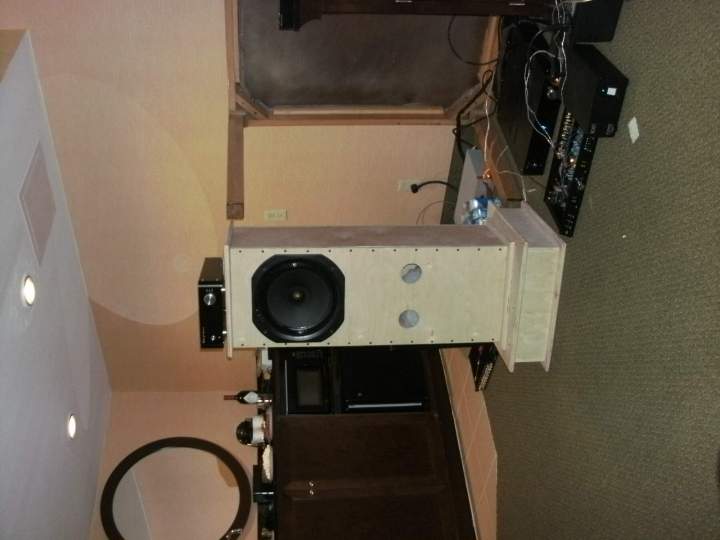 Uriah Dailey's room. He added subs which gave a nice solid foundation. These drivers are the Audio Nirvana Super 12's. The cabinet walls did not vibrate at all (remarkable). I could hang out with this guy and Might M all day.