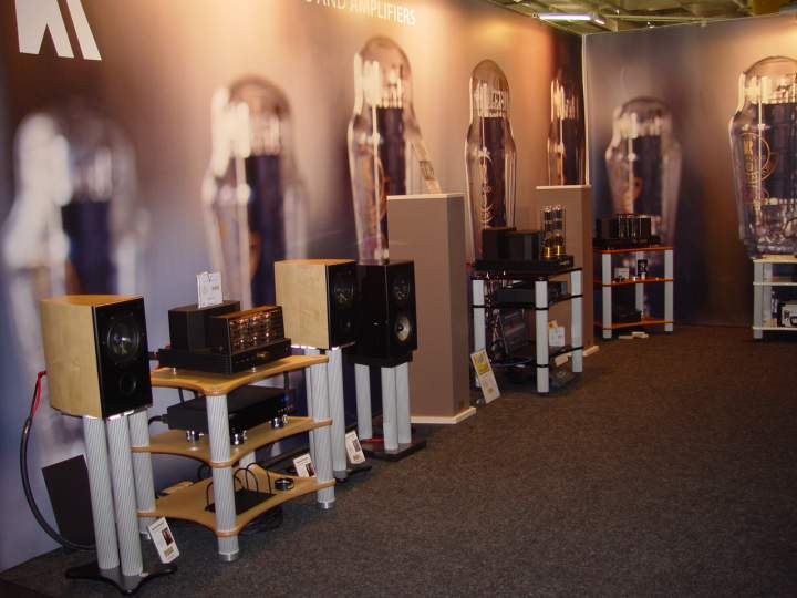 KR Booth 20011-3