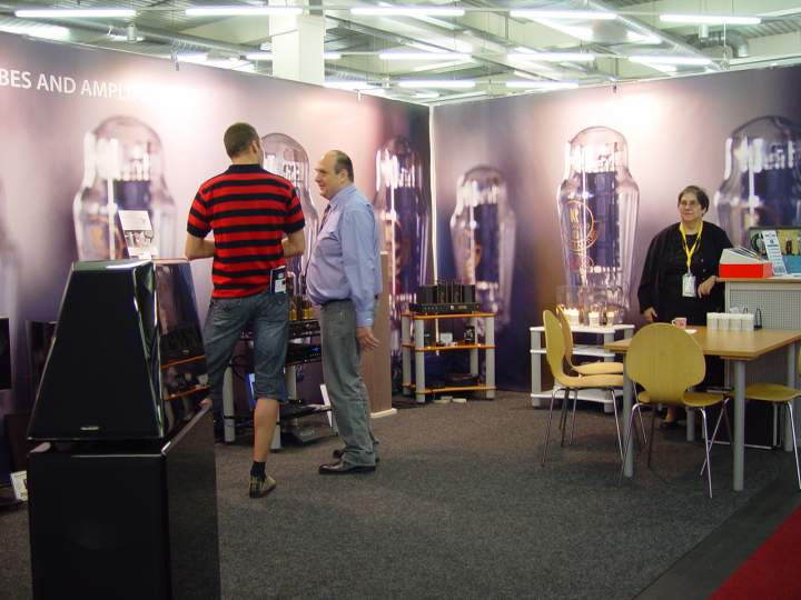 KR-VSA Booth Dirk Brauner Eunice Kron