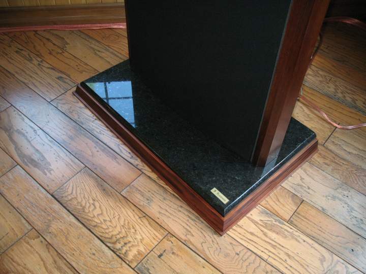 Acoustat Model 6 Base