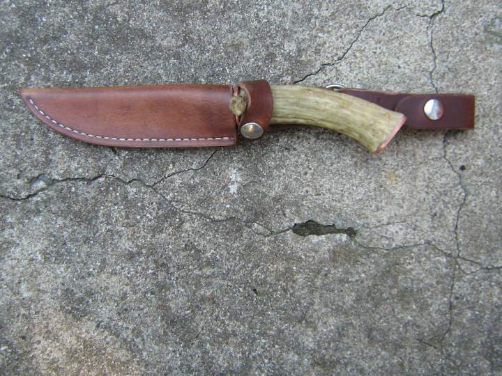 Whitetail Antler hunter, hybrid blade, copper pommel/guard.