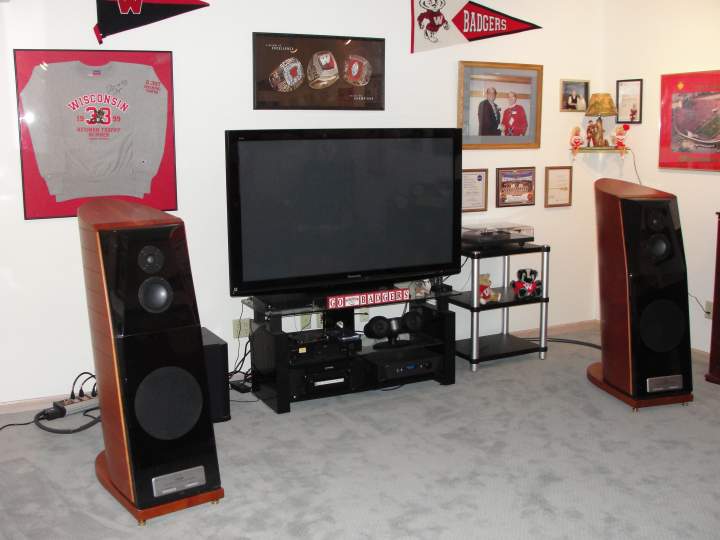 Usher Speakers - HT 