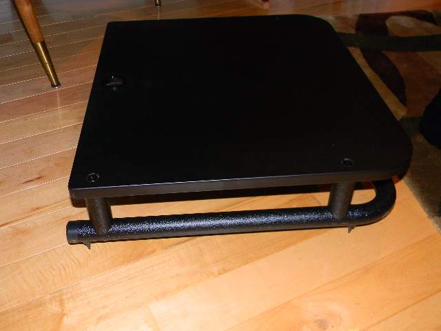 amp stand 2