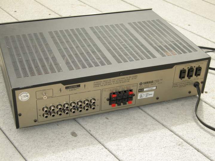 Yamaha A-500 rear