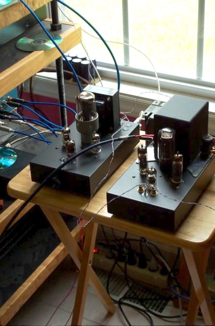 Decware preamp and Grey's modded CS amp.