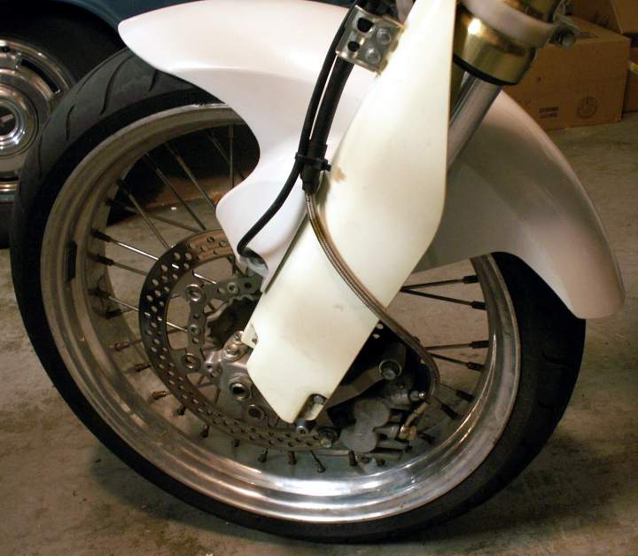 sm fender-2, left side close-up