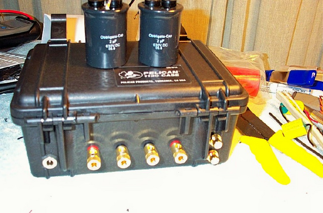 Big Obligatto oil caps on top