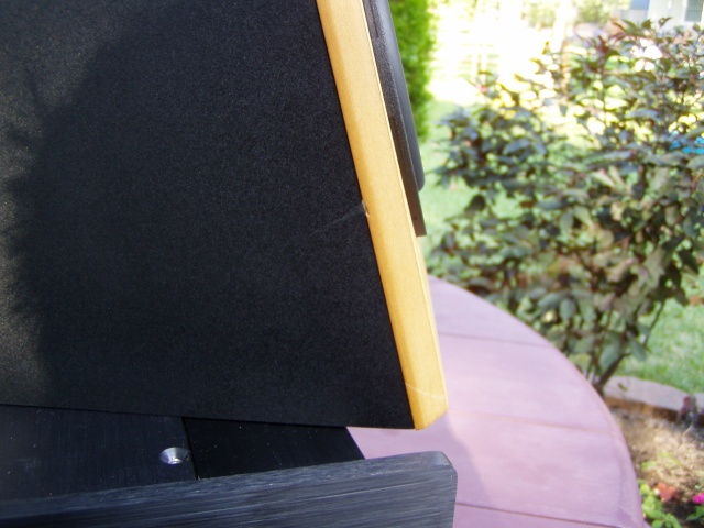 Side w/marks