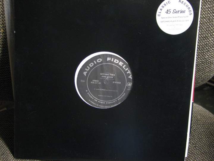 vinyl2