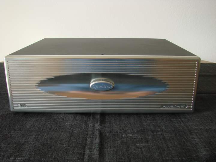 Amp 03 Front