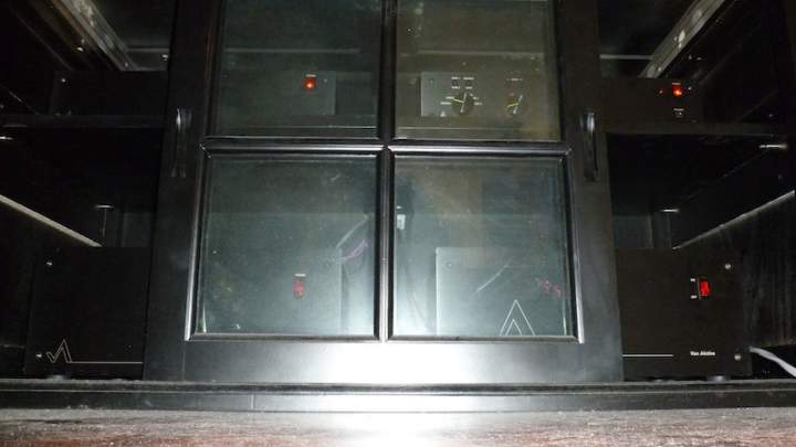 4 AVAs close up