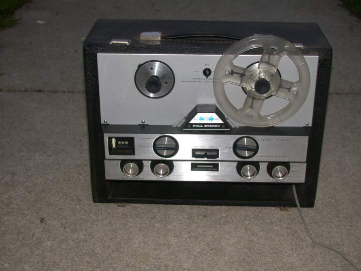 Sears Silvertone Tubed Stereo Reel-to-reel