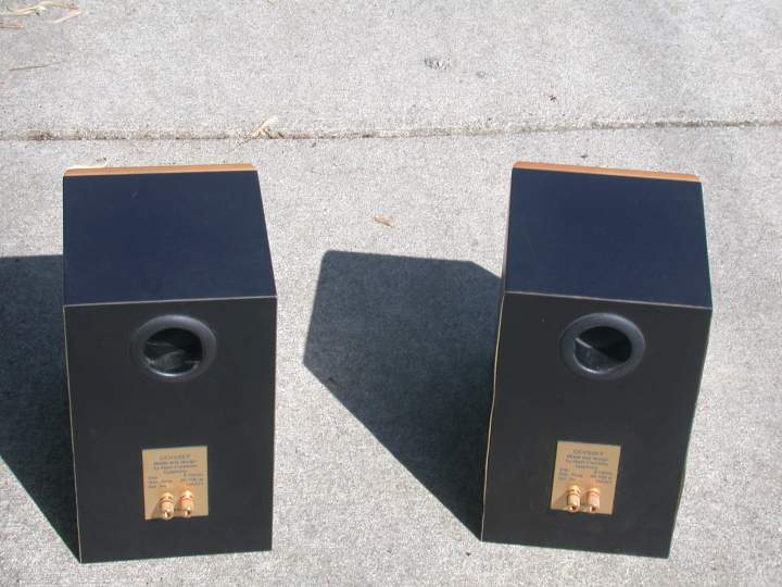 Odyssey Epiphony Speakers (2)