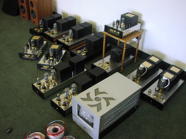 A few Glowing-Glass amps
