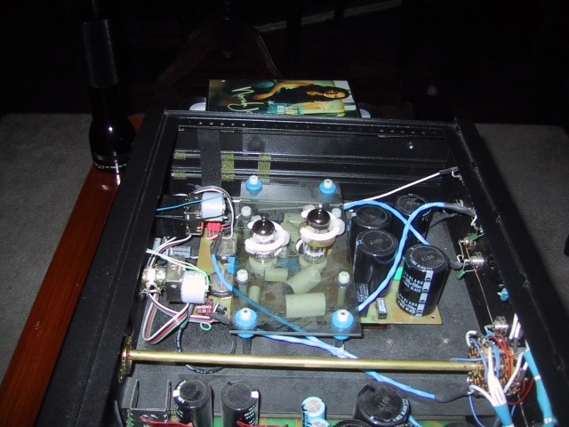 Left side of the preamp. HAL-O tube dampeners on all tubes.