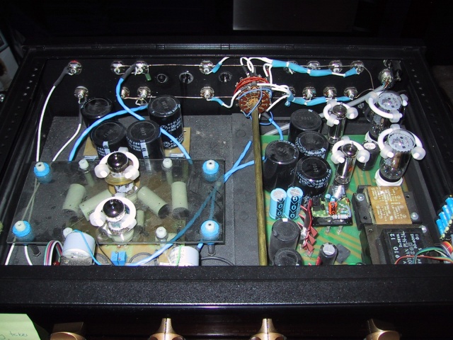 Front view of the Joule Electra LA-100 Mk III tube preamp