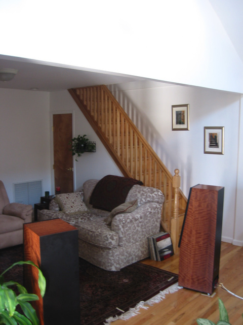 view from front door. note the ceiling height change almost directly above speakers...cathedral to 8'.