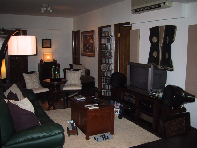 Cross-wise photo from right rear corner of room. 28ft wide x 10.5 ft deep.