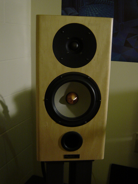 speakers 002